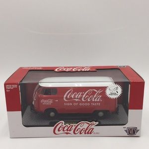 Coca-Cola Bottling 1960 VW Delivery Van Die Cast 1:24 Scale  Limited Edition New